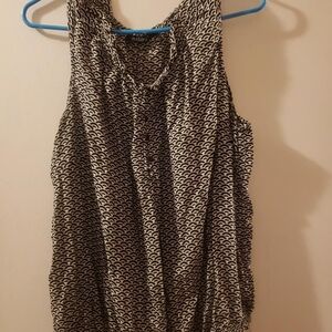 Womrns a.n.a black white designs dressy summer shirt 3x